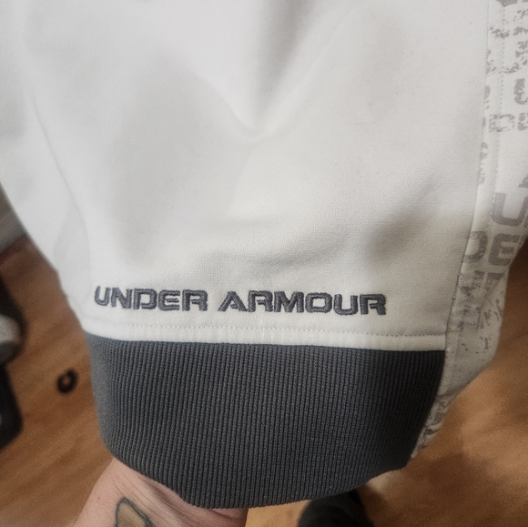 Under Armour White Zip-Up Hoodie Size XL - Picture 10 of 10